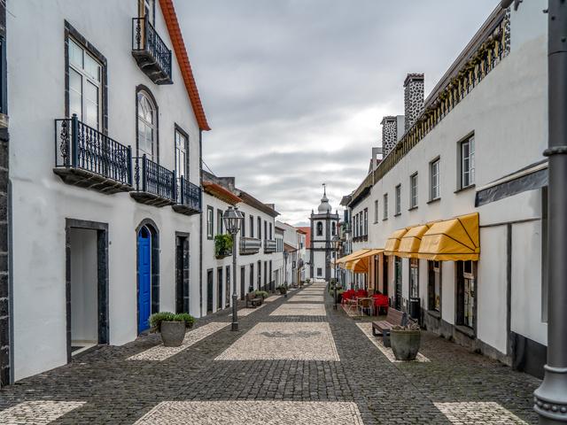 Medidas habitacionais com ajuda da banca Medidas habitacionais com ajuda da banca